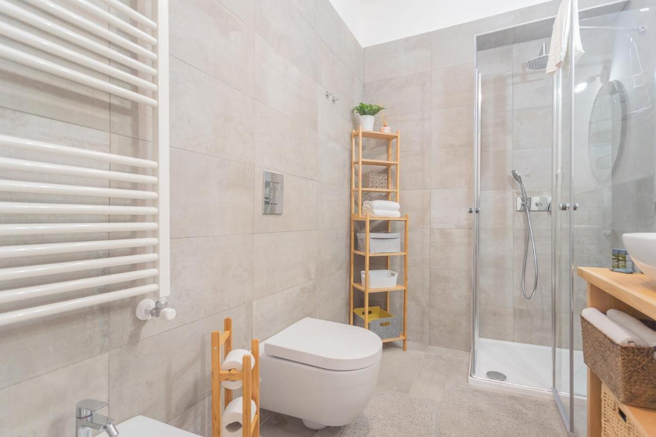 Independence Apartment With Balcony By Rent All קומו מראה חיצוני תמונה