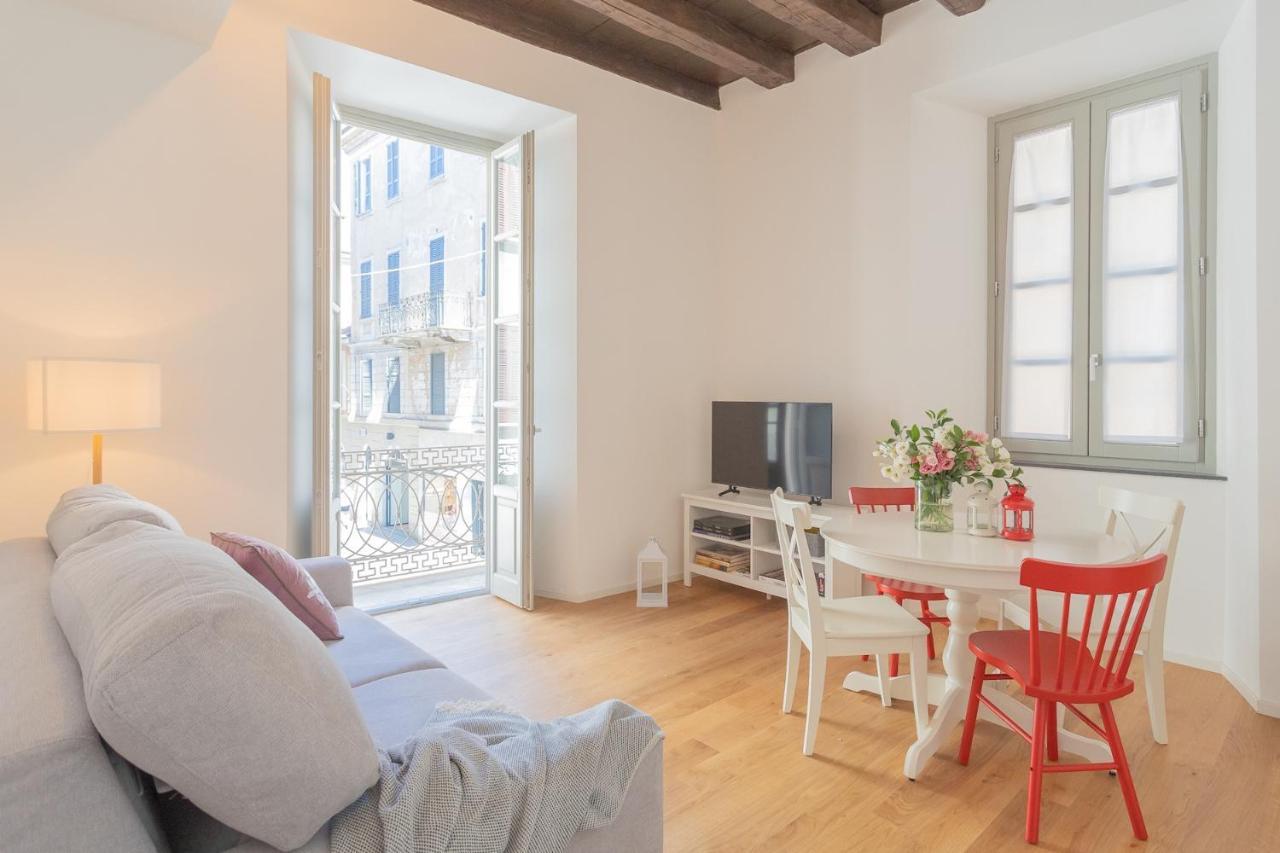 Independence Apartment With Balcony By Rent All קומו מראה חיצוני תמונה